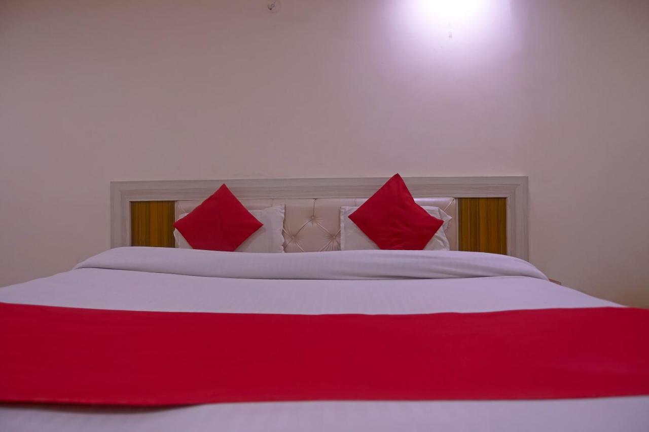 Oyo Flagship 79289 Hotel Grand Keshav Ghaziabad Exterior photo
