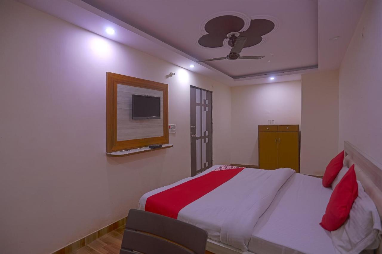 Oyo Flagship 79289 Hotel Grand Keshav Ghaziabad Exterior photo